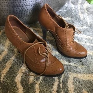 ALDO Oxford Heels size 38 (7,5)